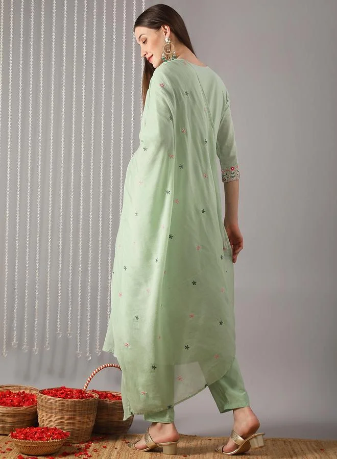 globus Women Green Floral Embroidered Kurta with Pant and Dupatta Set